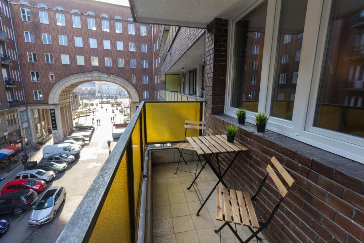 Standard Apartment By Hi5 - Madach Budapest Bagian luar foto